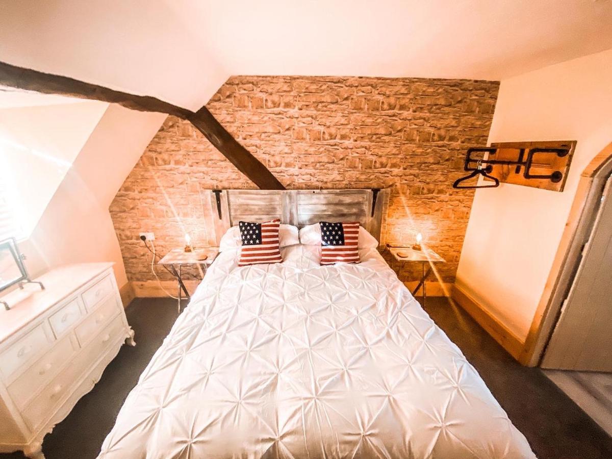 The Loft At Riverside Suites ブリッジノース エクステリア 写真